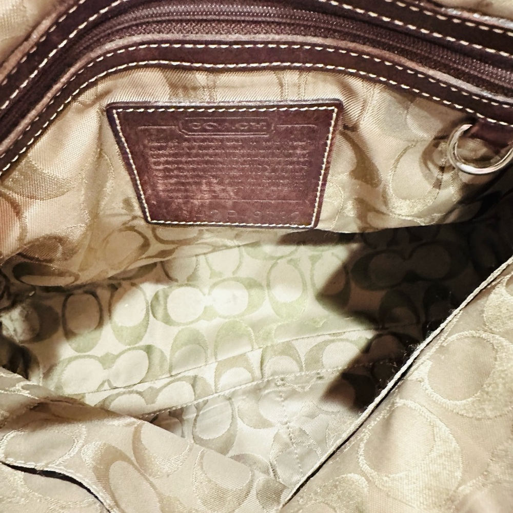 COACH ~ Leather Flap Crossbody Bag Monogrammed Interior Brass Hardware circa ‘02 - Picture 7 of 11